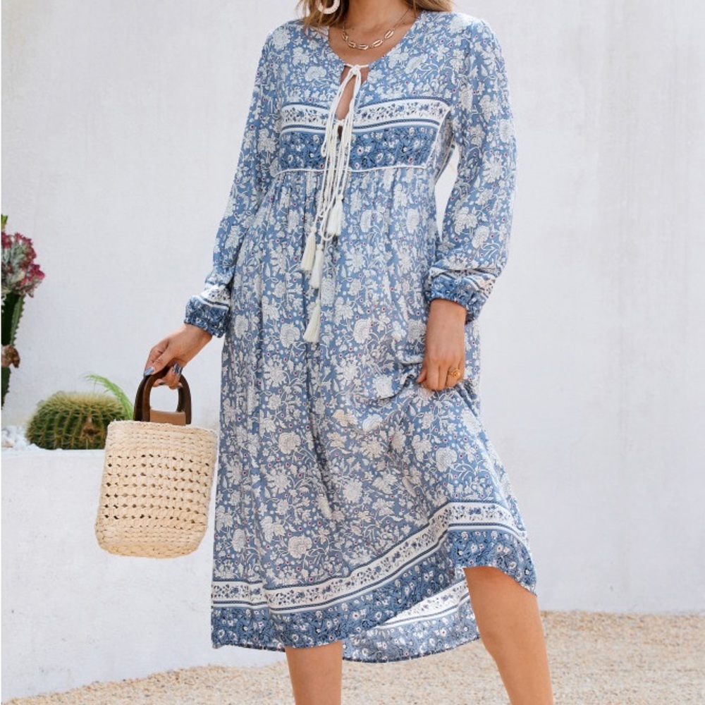 Elegant Blue Floral Long Sleeve Dress